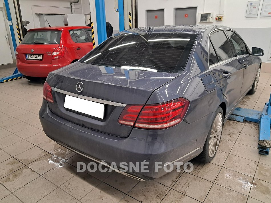 Mercedes-Benz Třída E 2.2 CDI 