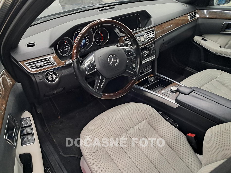 Mercedes-Benz Třída E 2.2 CDI 