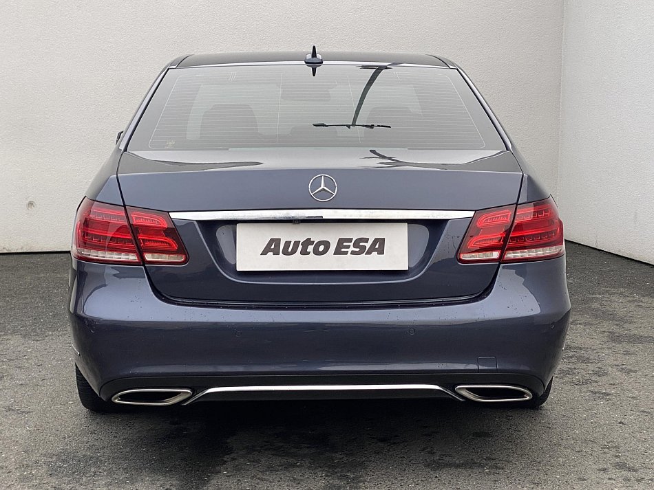 Mercedes-Benz Třída E 2.2CDi  4Mat