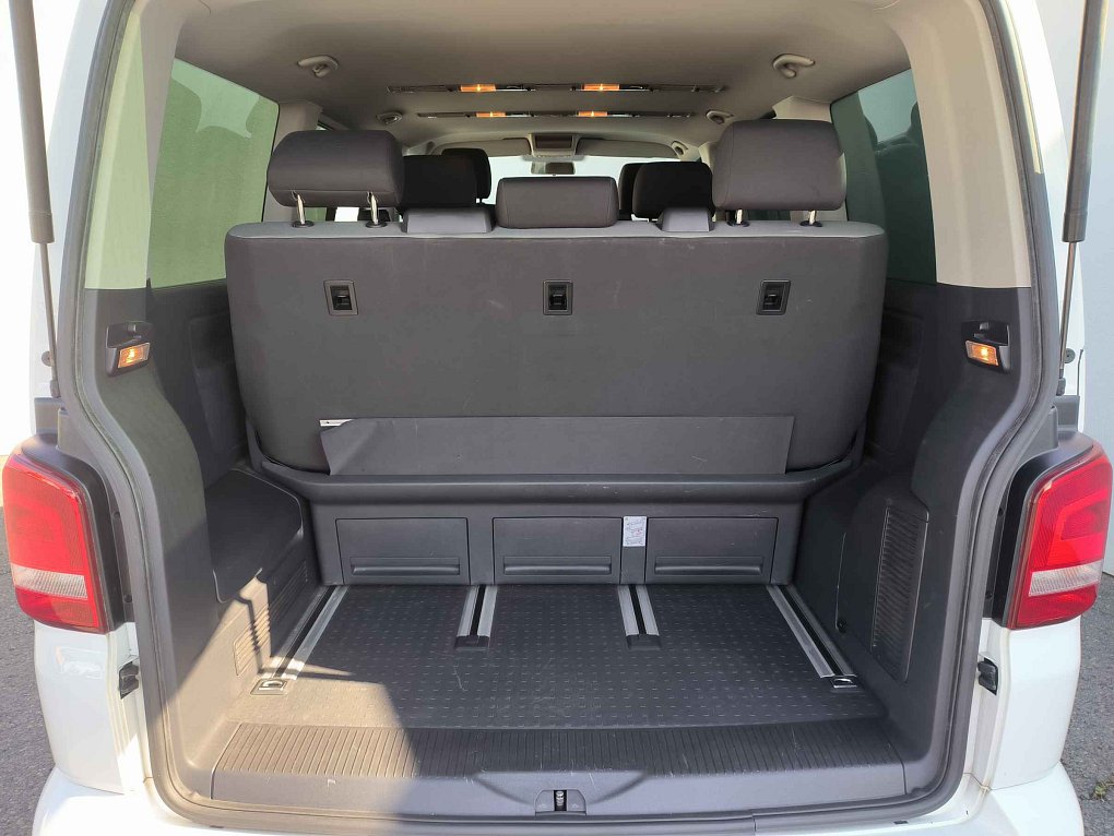 Volkswagen Multivan 2.0TDi 
