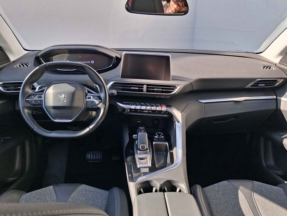 Peugeot 3008 1.2PT Allure