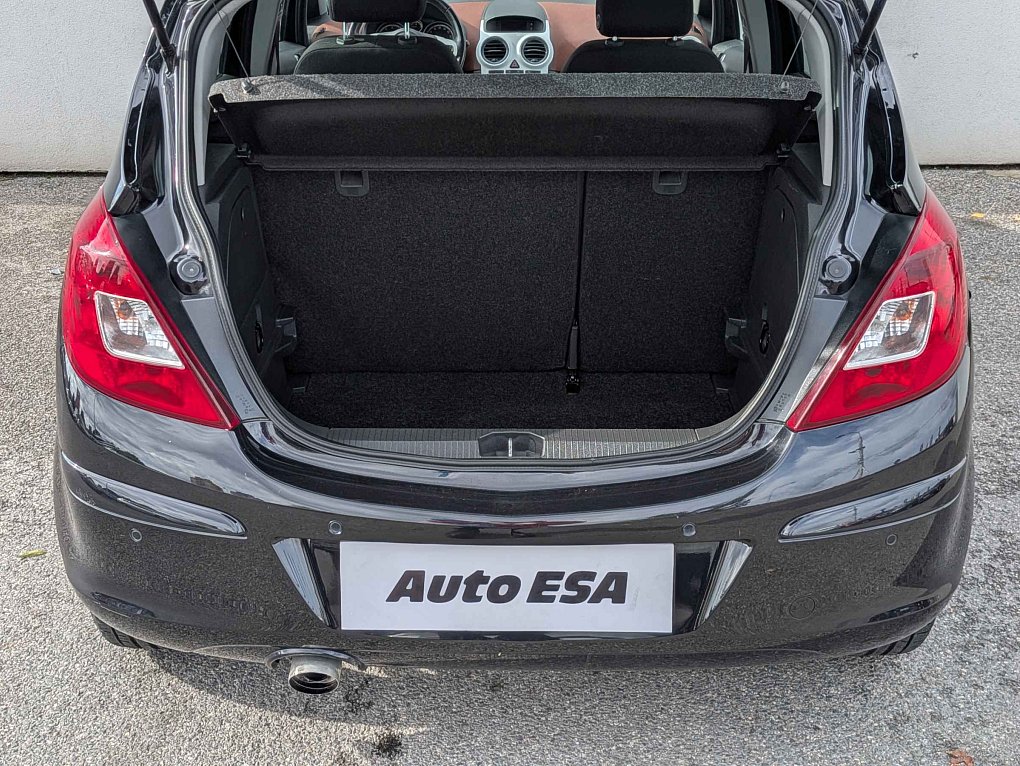 Opel Corsa 1.4i 