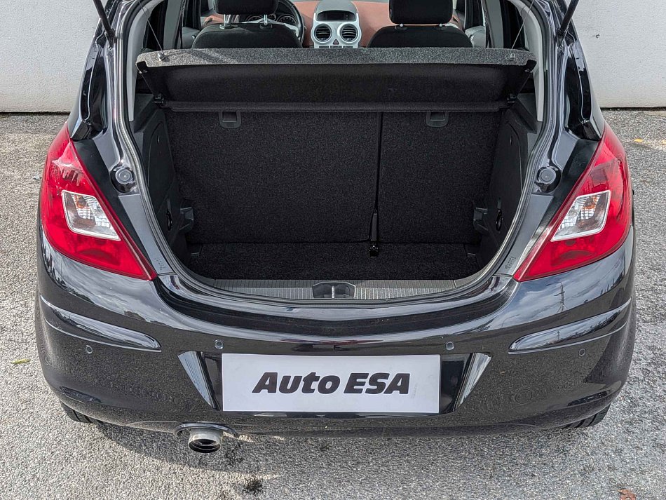 Opel Corsa 1.4i 