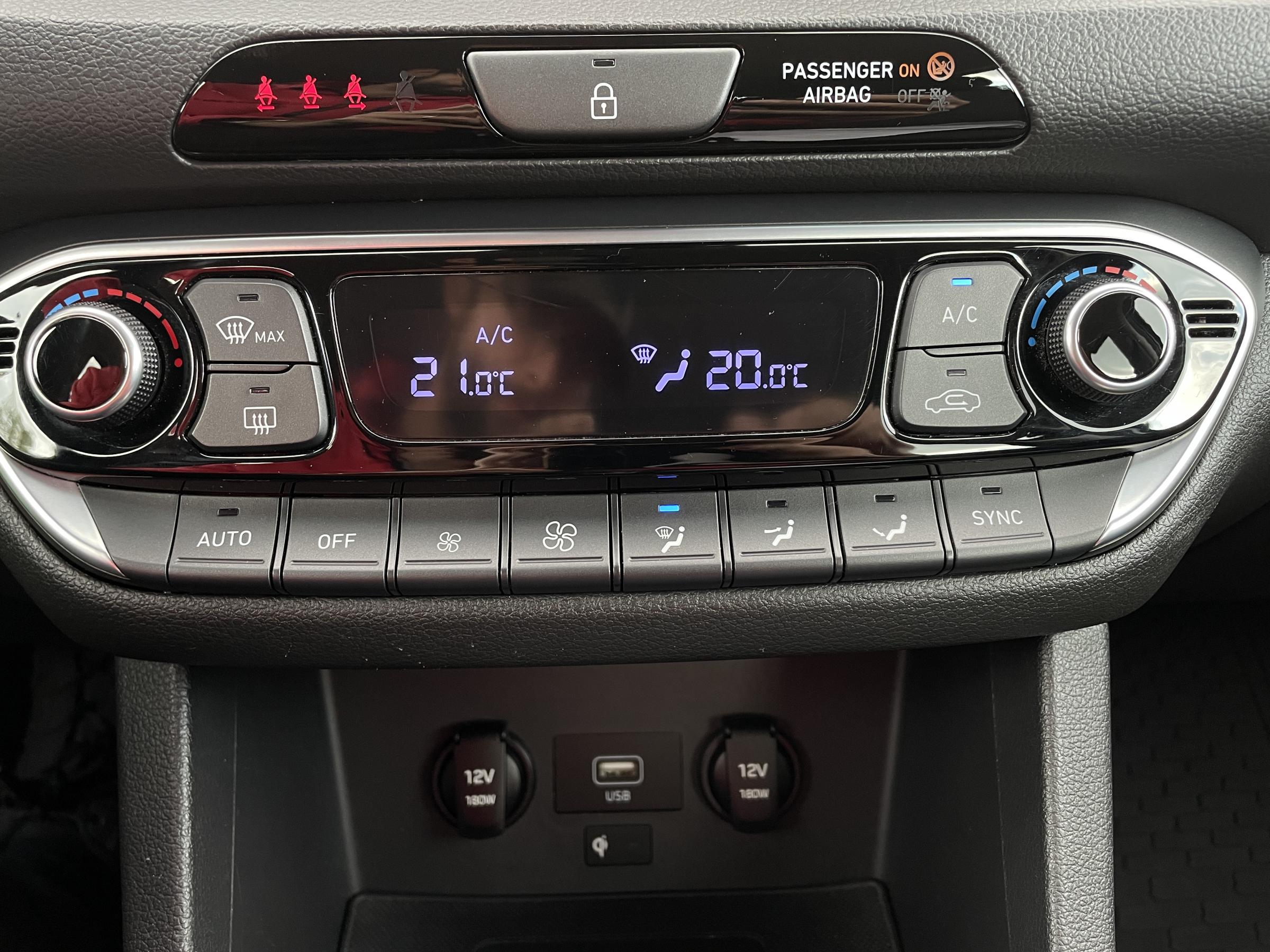 Hyundai i30, 2022 - pohled č. 13