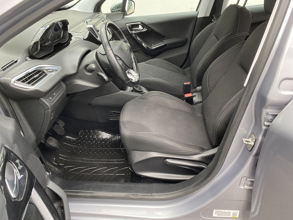 Peugeot 208 1.2PT Allure