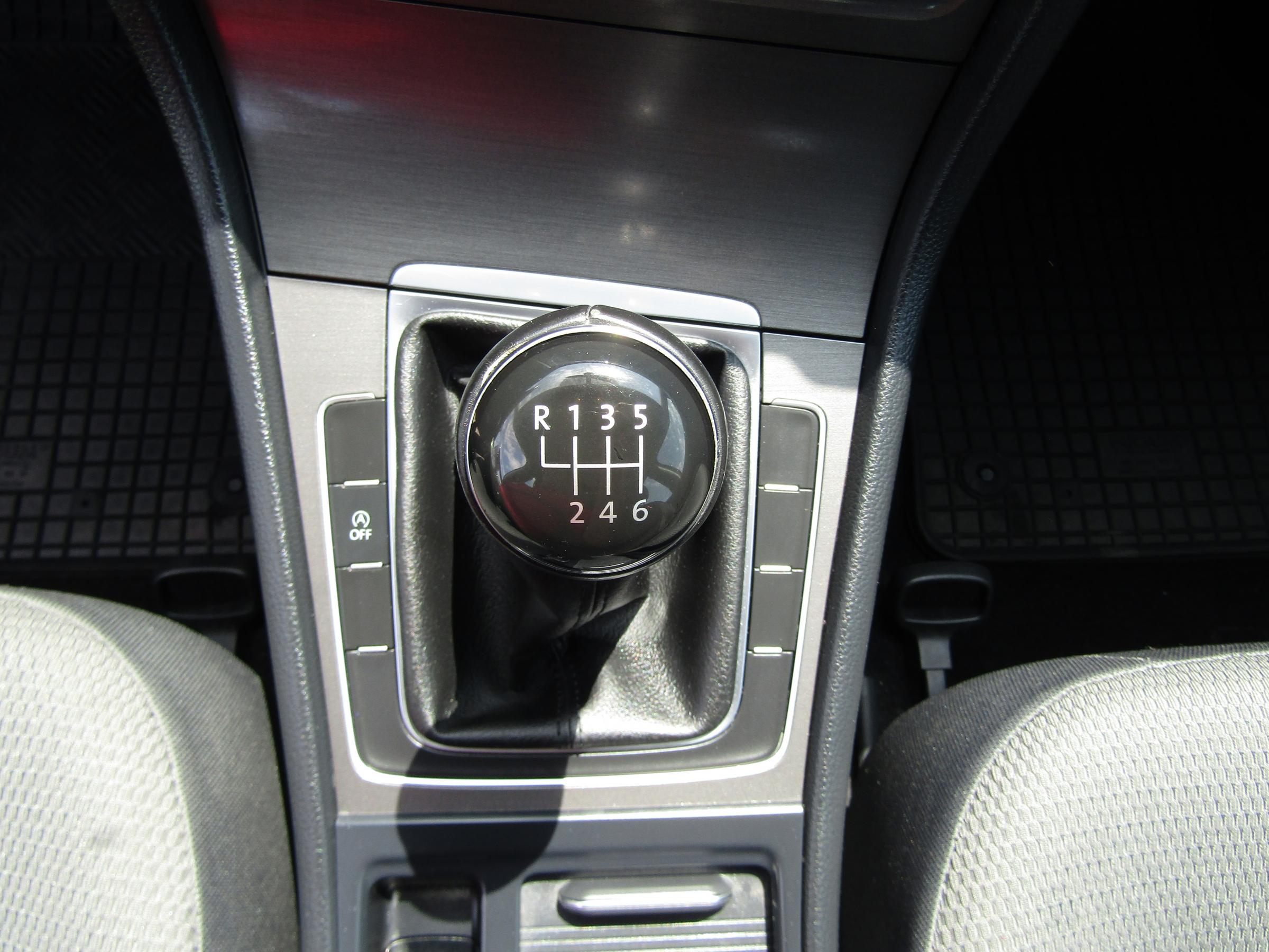 Volkswagen Golf, 2012 - pohled č. 17