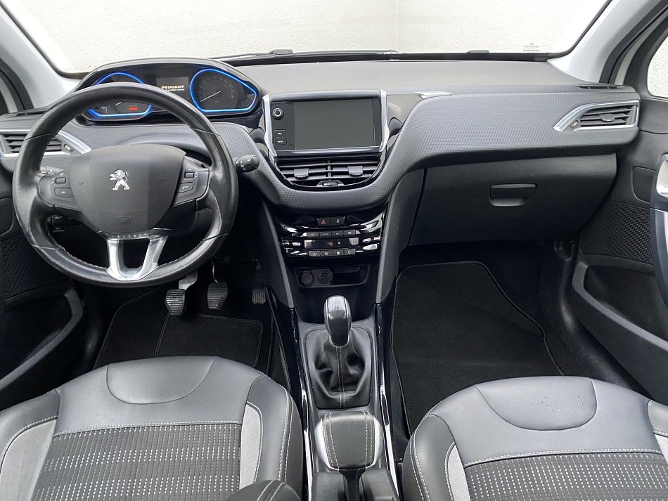 Peugeot 2008 1.2PT Allure