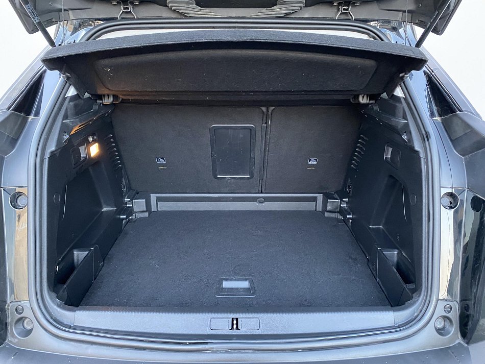 Peugeot 3008 1.2PT Allure