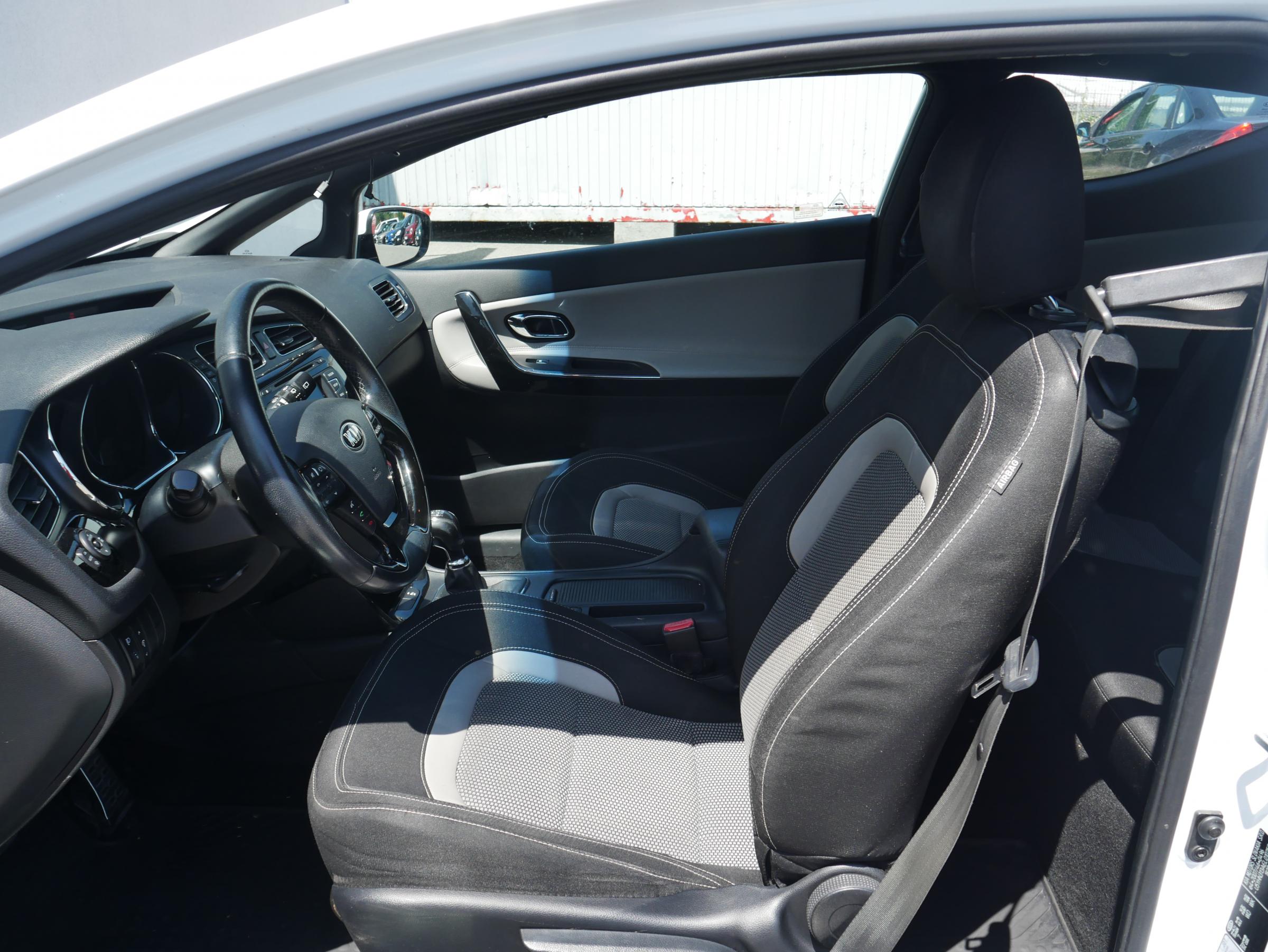 Kia Cee´d, 2013 - pohled č. 8