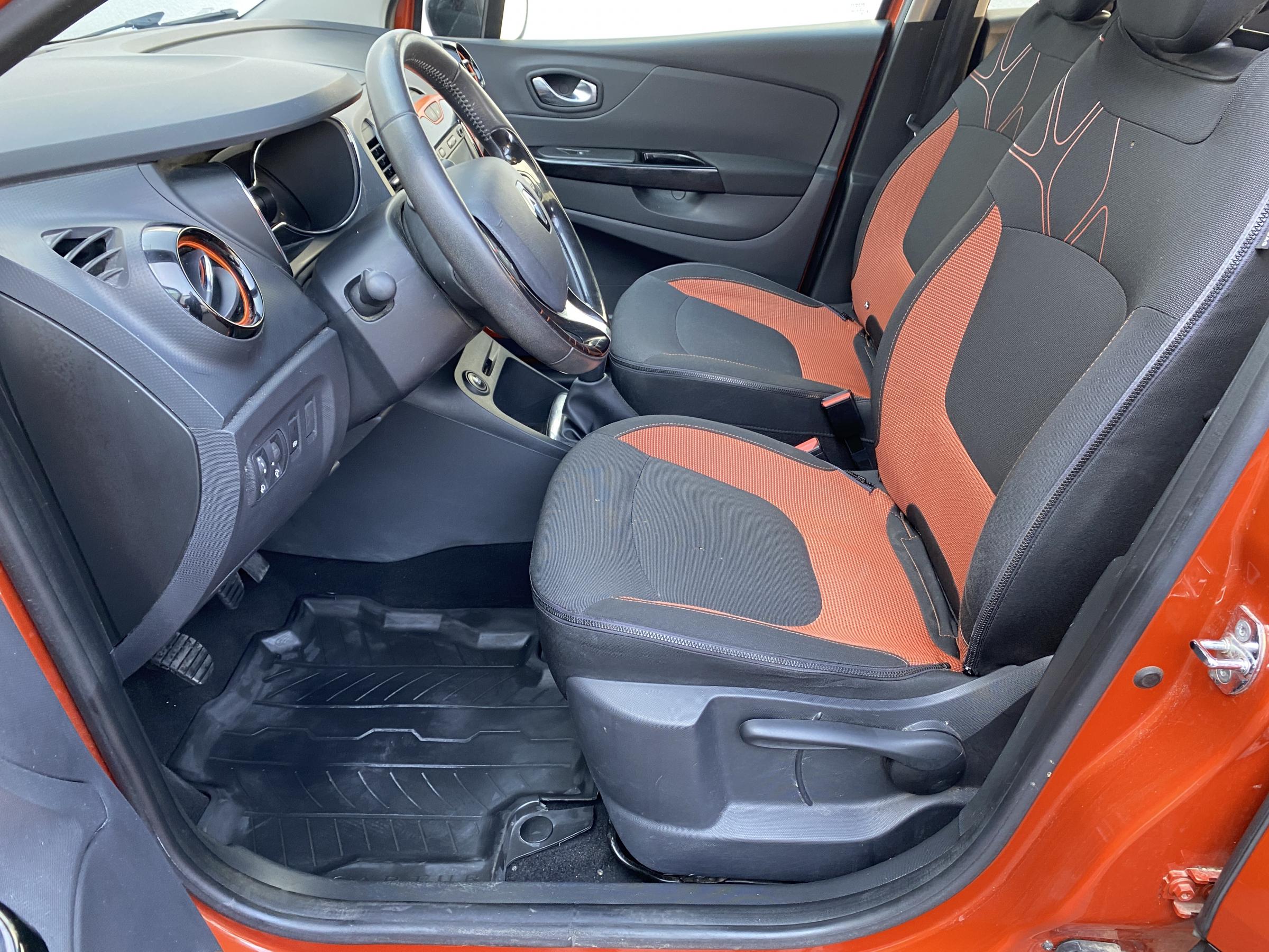 Renault Captur, 2015 - pohled č. 10