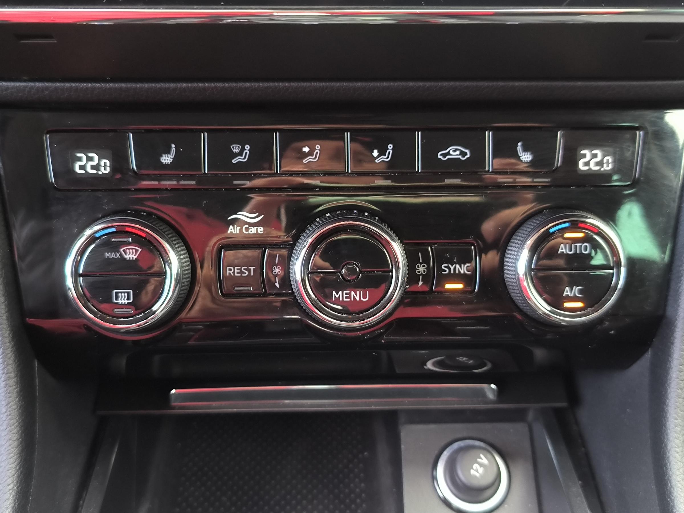 Škoda Superb III, 2021 - pohled č. 18