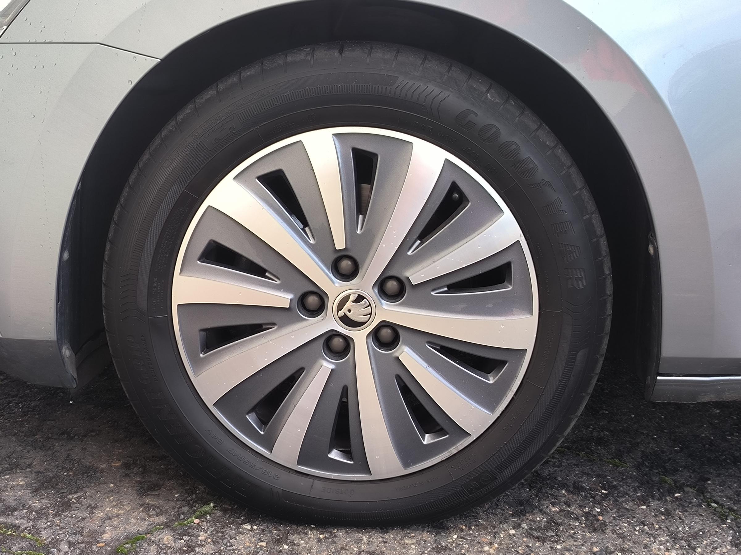 Škoda Superb III, 2021 - pohled č. 29