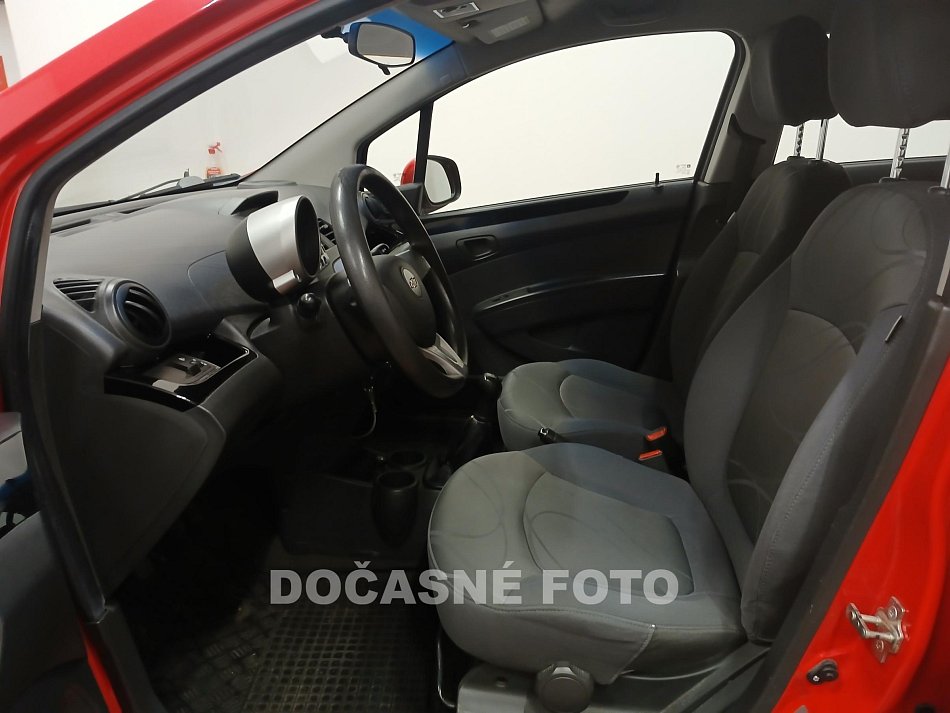 Chevrolet Spark 1.0i 