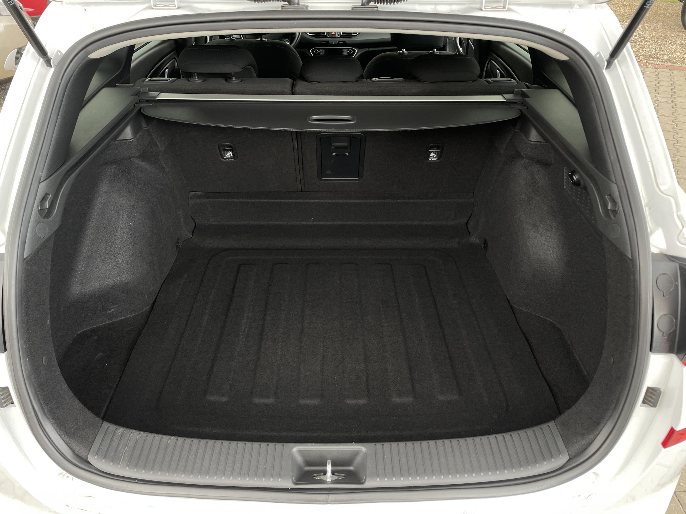 Hyundai i30, 2022 - pohled č. 7