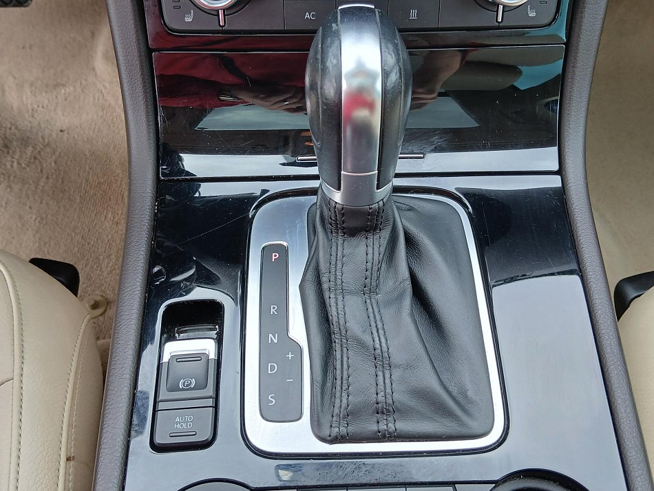 Volkswagen Touareg 3.0 TDi  4x4