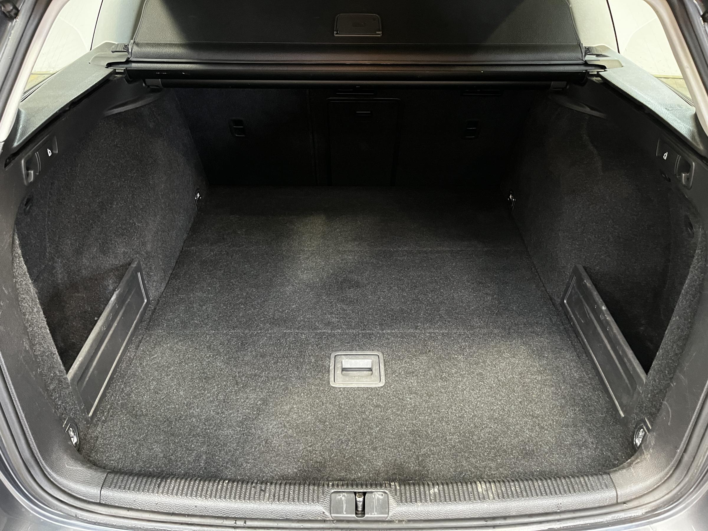 Volkswagen Passat, 2014 - pohled č. 7