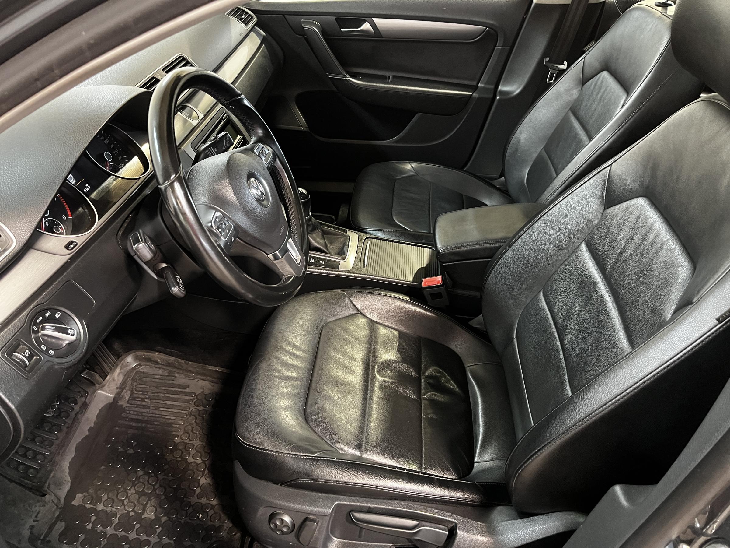 Volkswagen Passat, 2014 - pohled č. 9