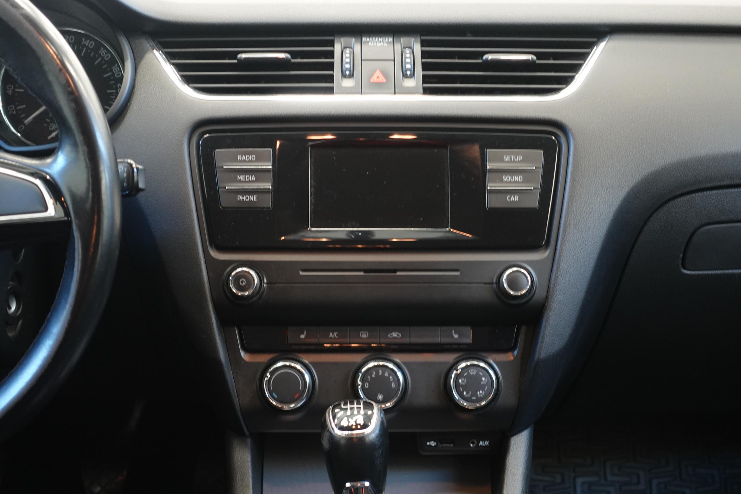 Škoda Octavia III, 2017 - pohled č. 15