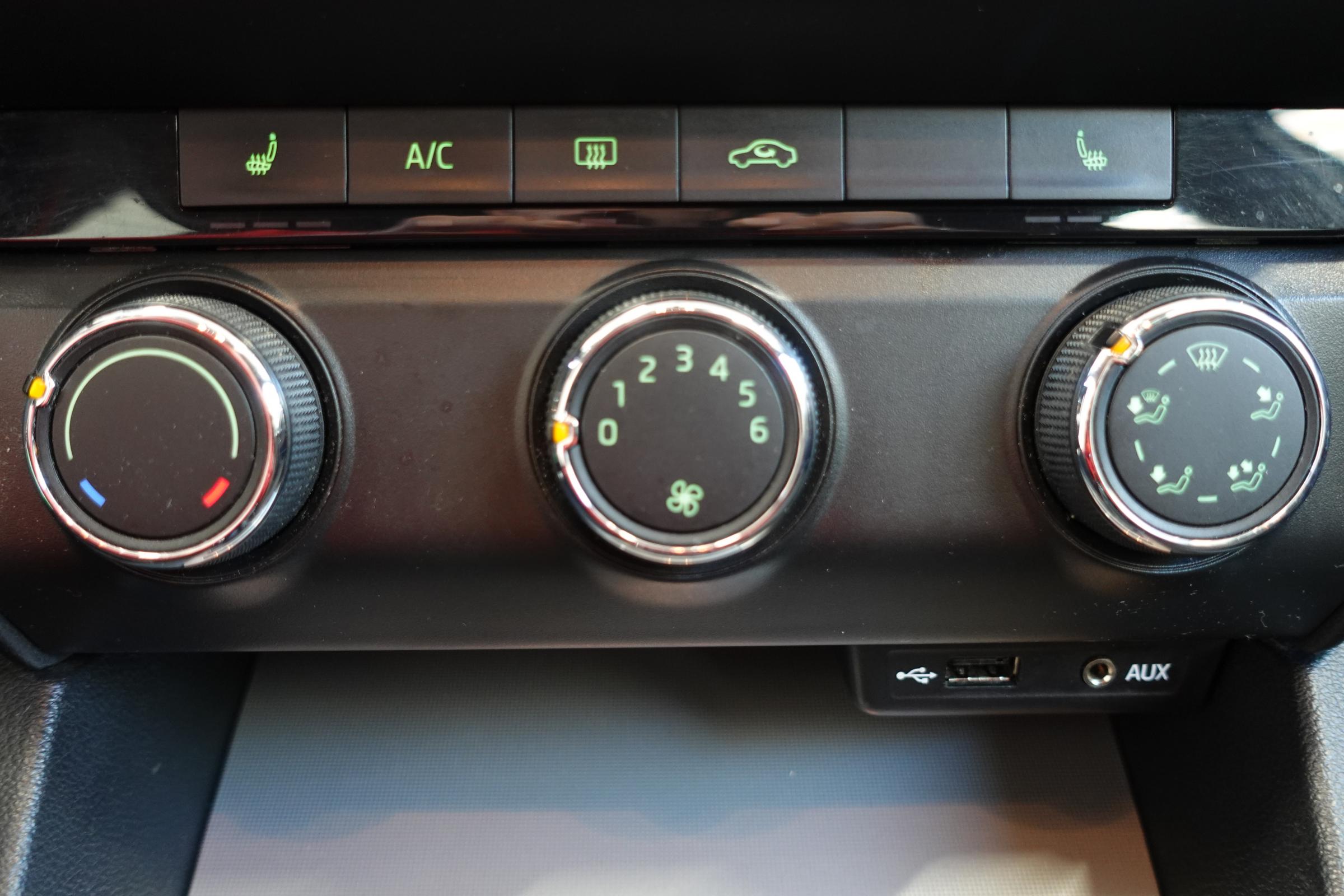 Škoda Octavia III, 2017 - pohled č. 17