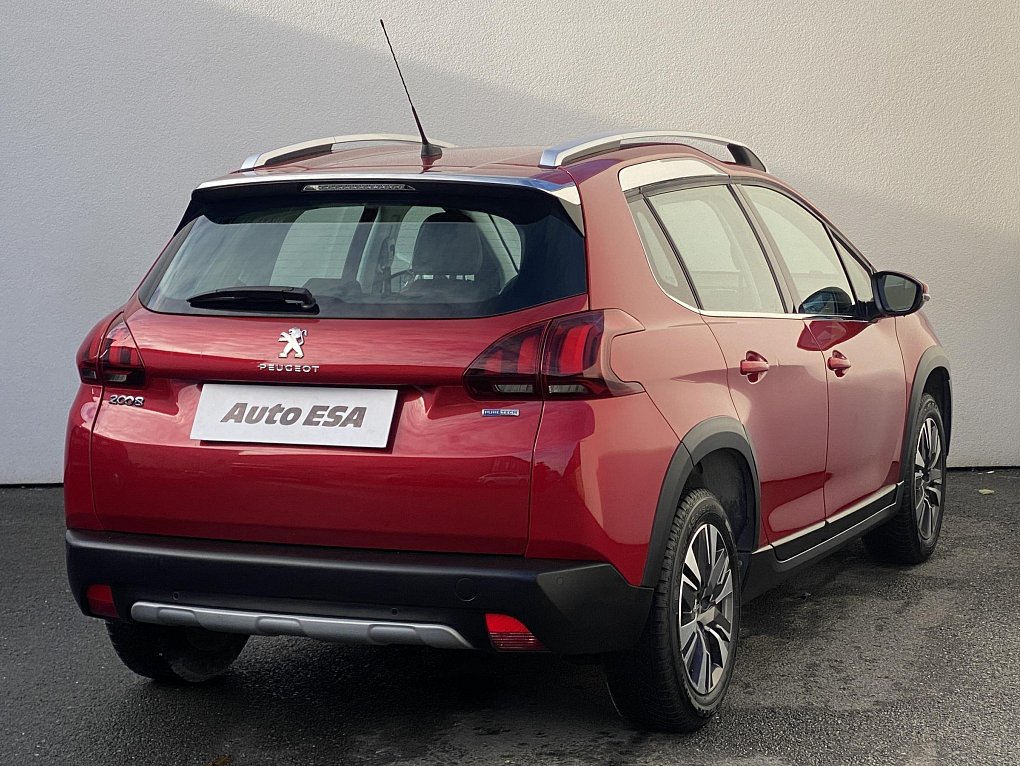 Peugeot 2008 1.2PT Allure