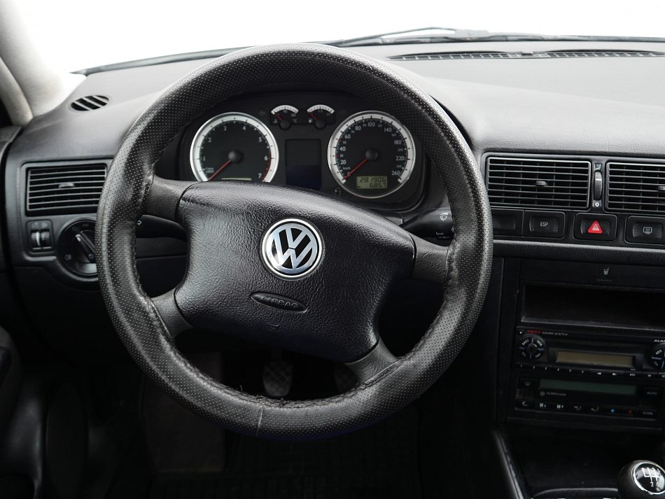 Volkswagen Golf 1.4 16V 