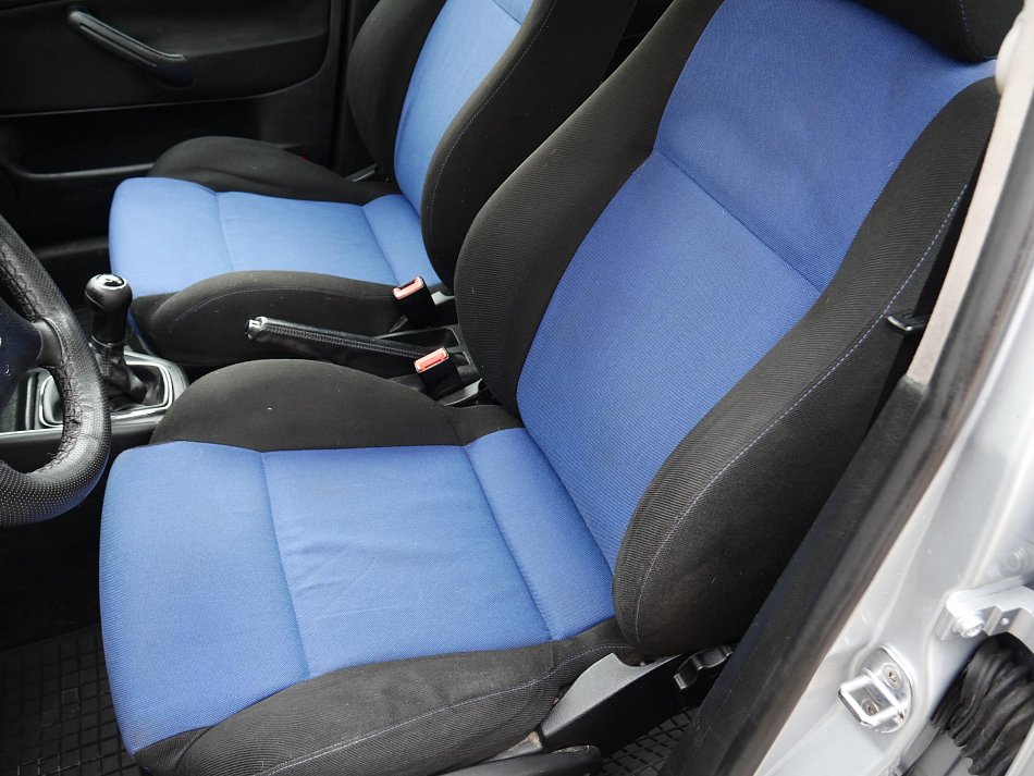 Volkswagen Golf 1.4 16V 