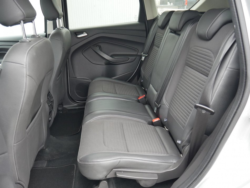 Ford Kuga 1.5 EB Titanium