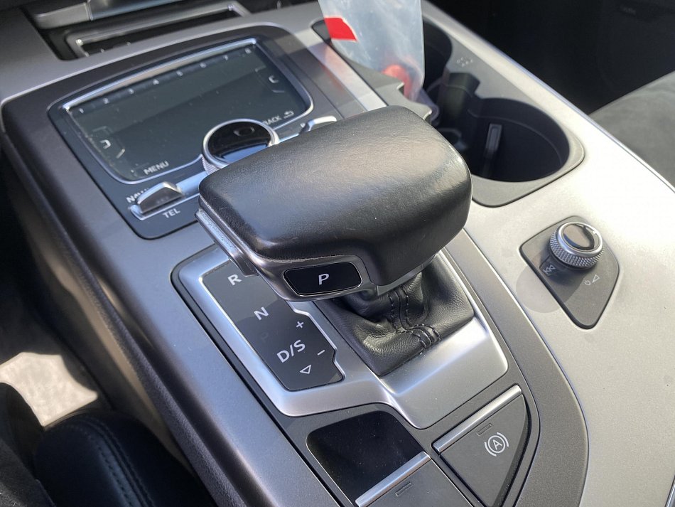 Audi Q7 3.0 V6 TDi  quattro