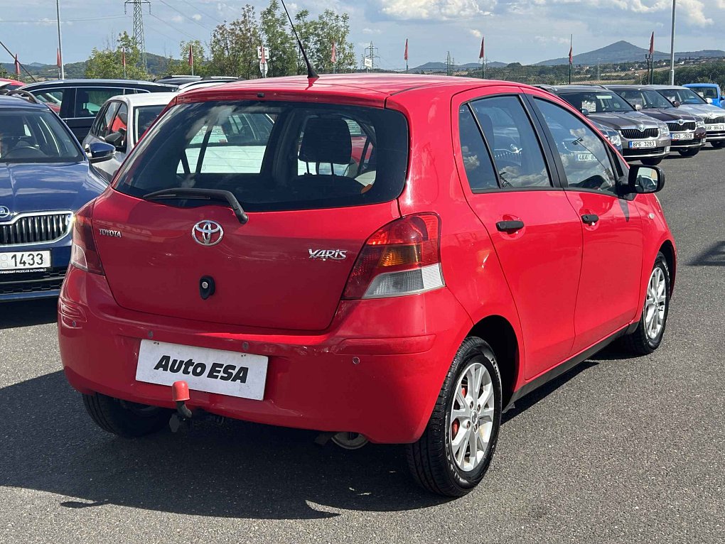 Toyota Yaris 1.0i 