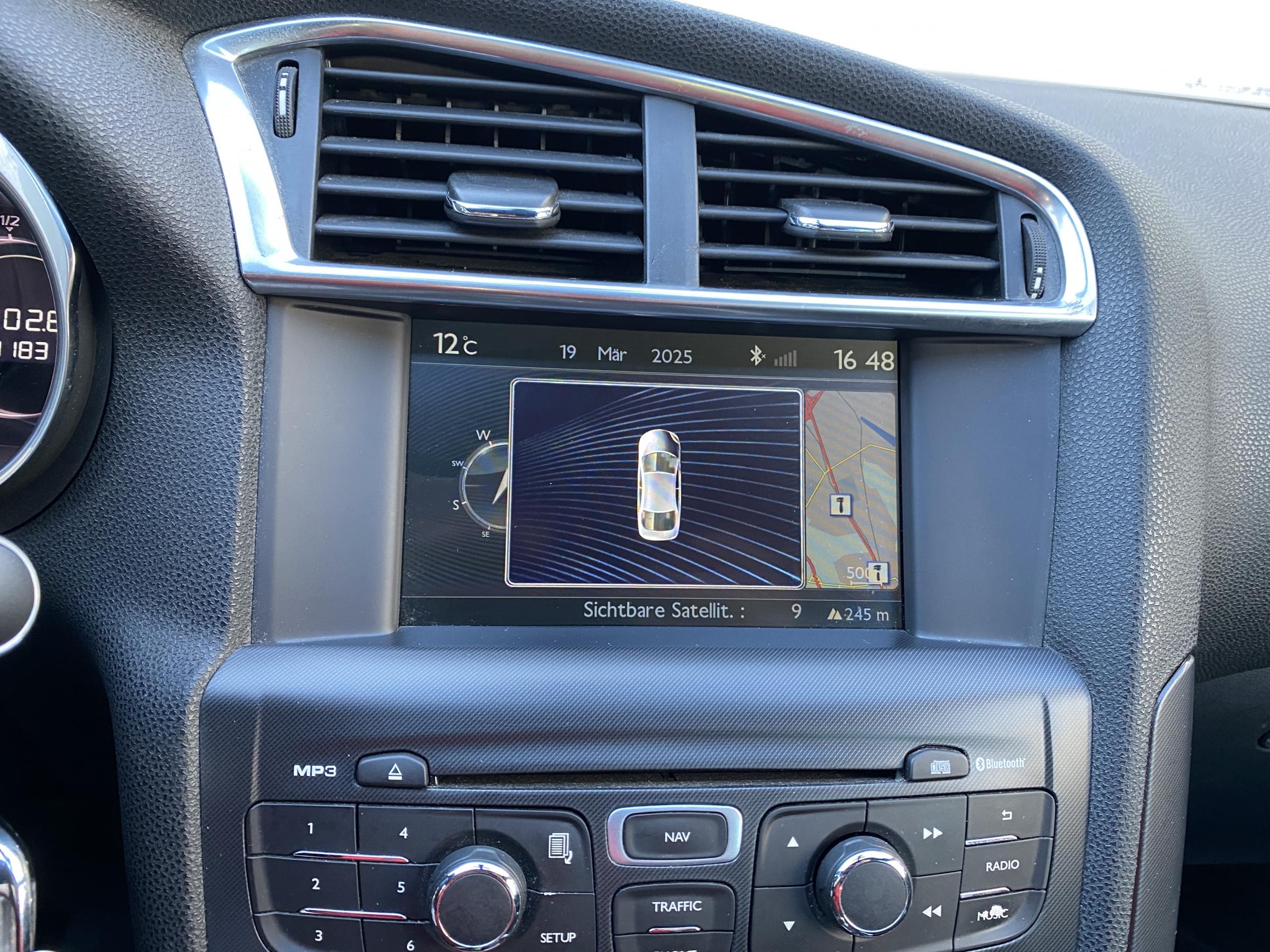 Citroën DS4, 2014 - pohled č. 10