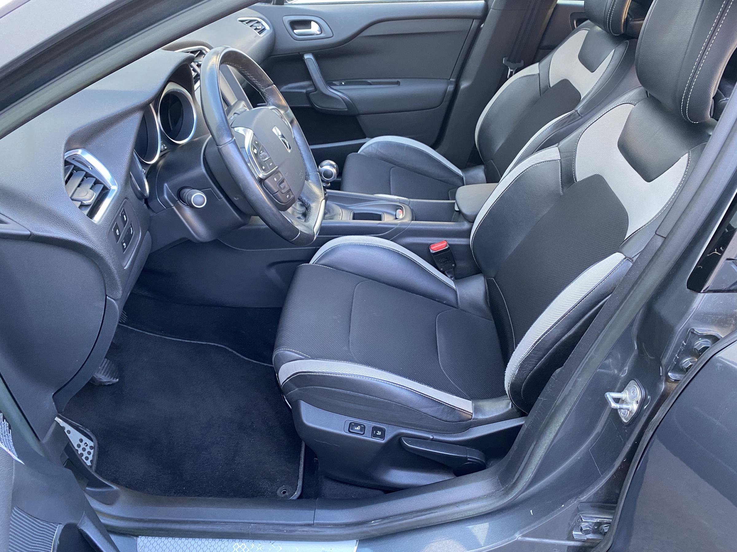 Citroën DS4, 2014 - pohled č. 13