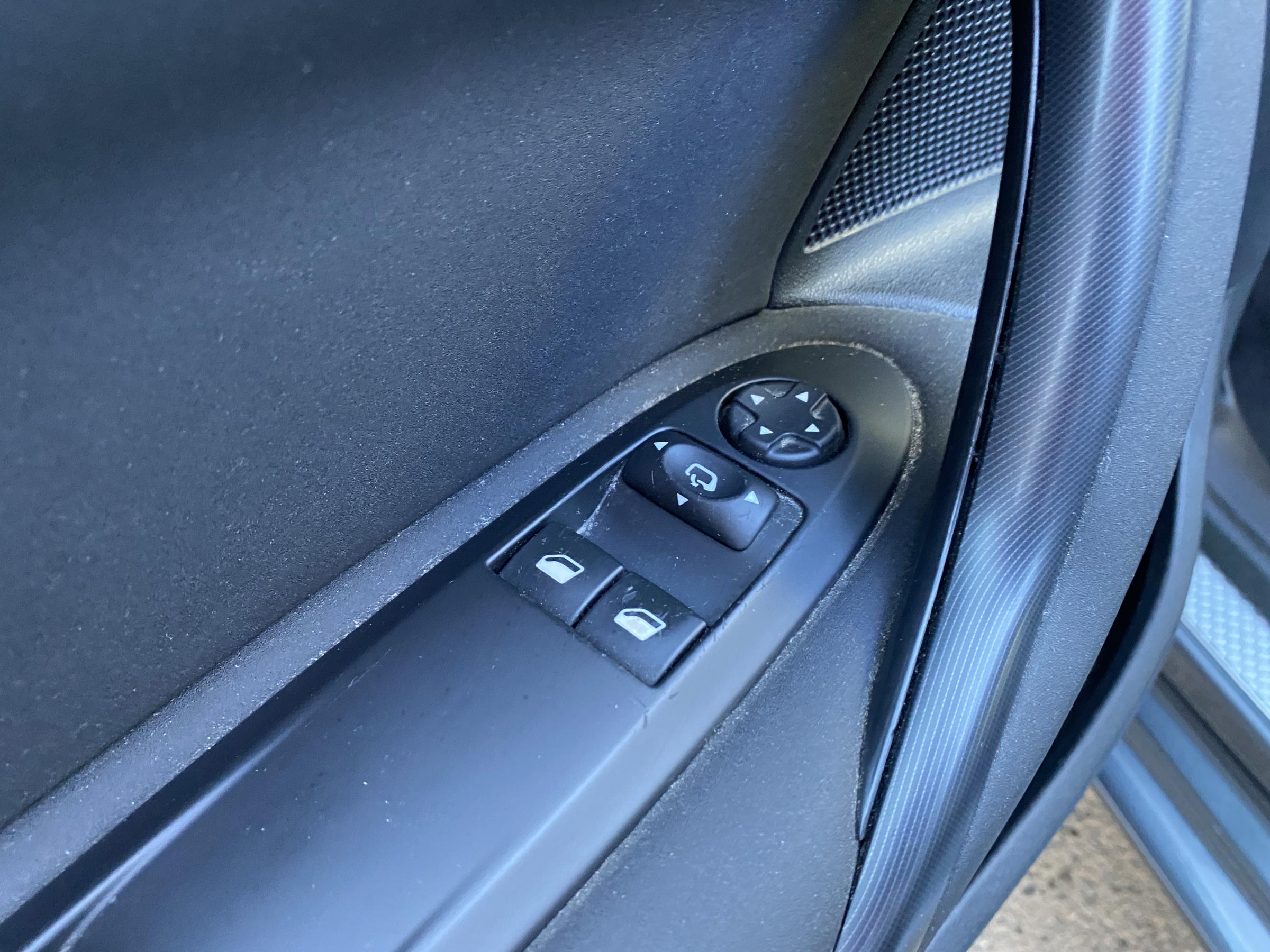 Citroën DS4, 2014 - pohled č. 15