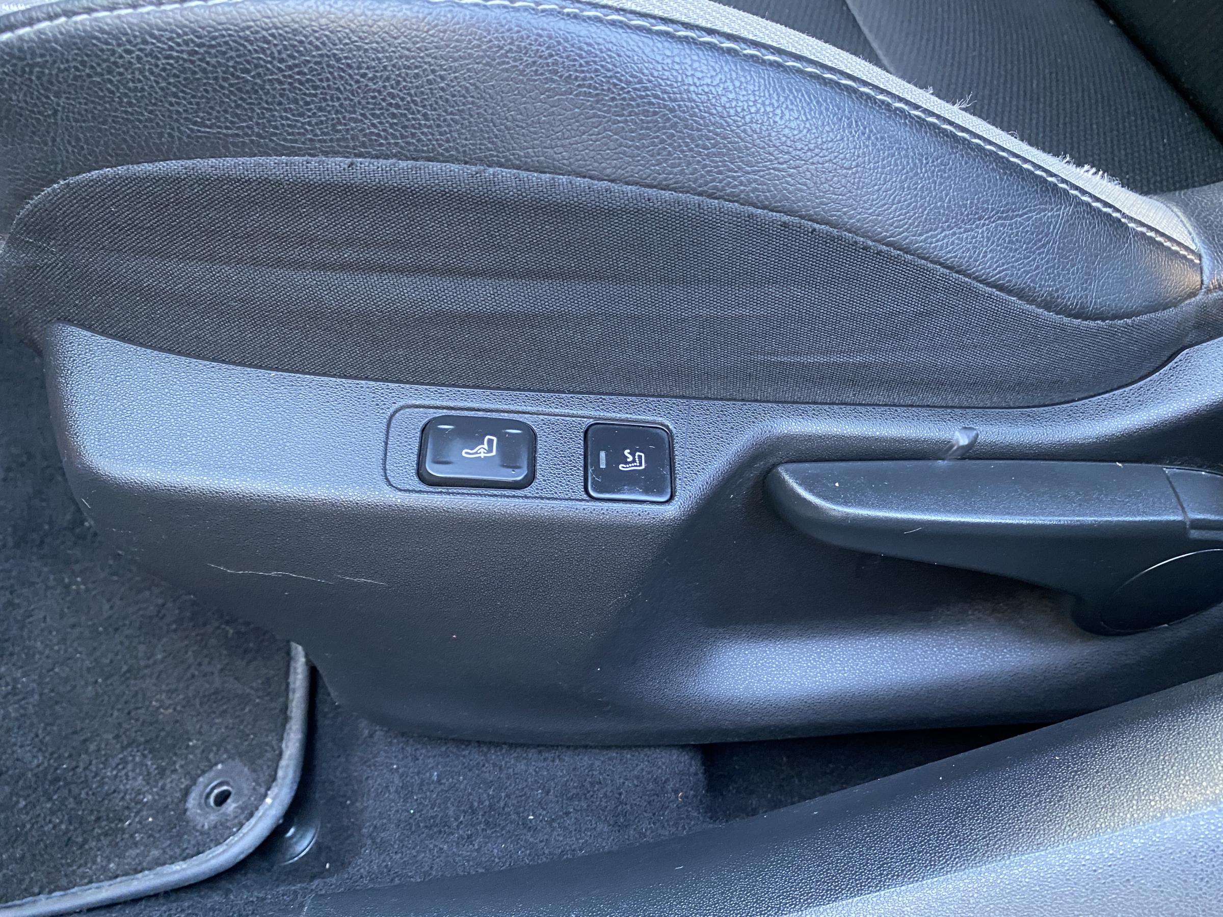 Citroën DS4, 2014 - pohled č. 16