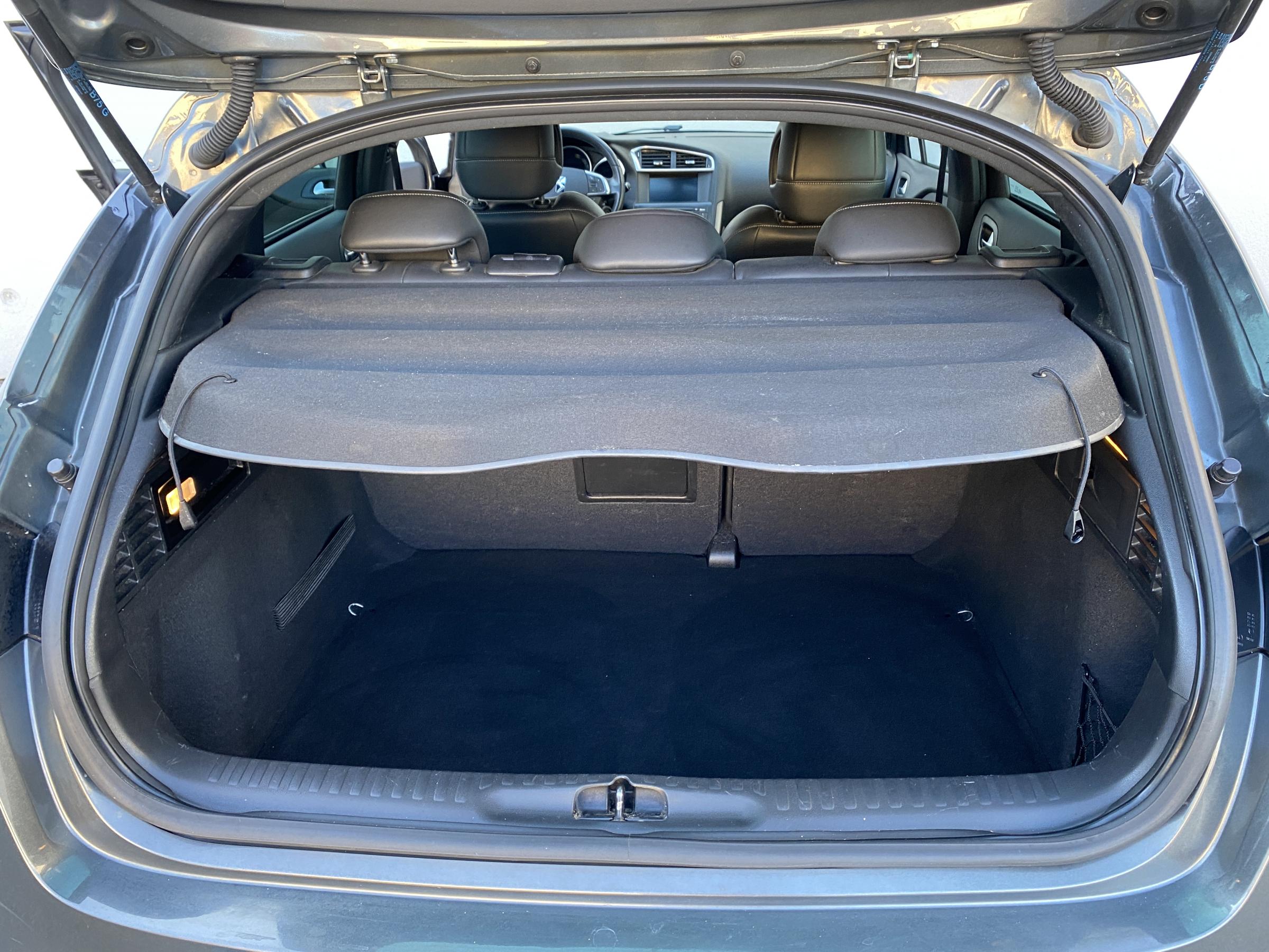 Citroën DS4, 2014 - pohled č. 7