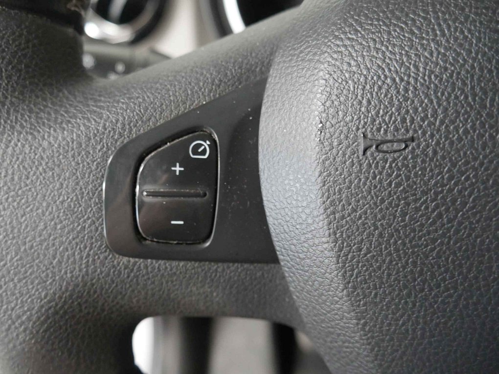 Nissan NV300 1.6dCi Premium 8míst