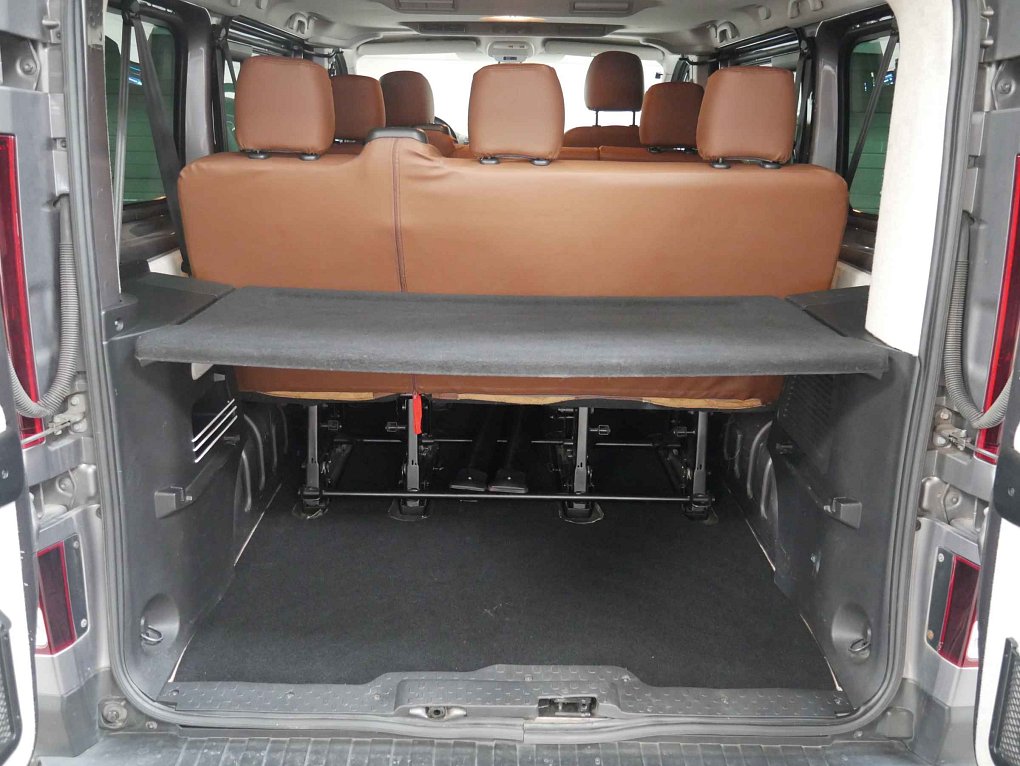 Nissan NV300 1.6dCi Premium 8míst