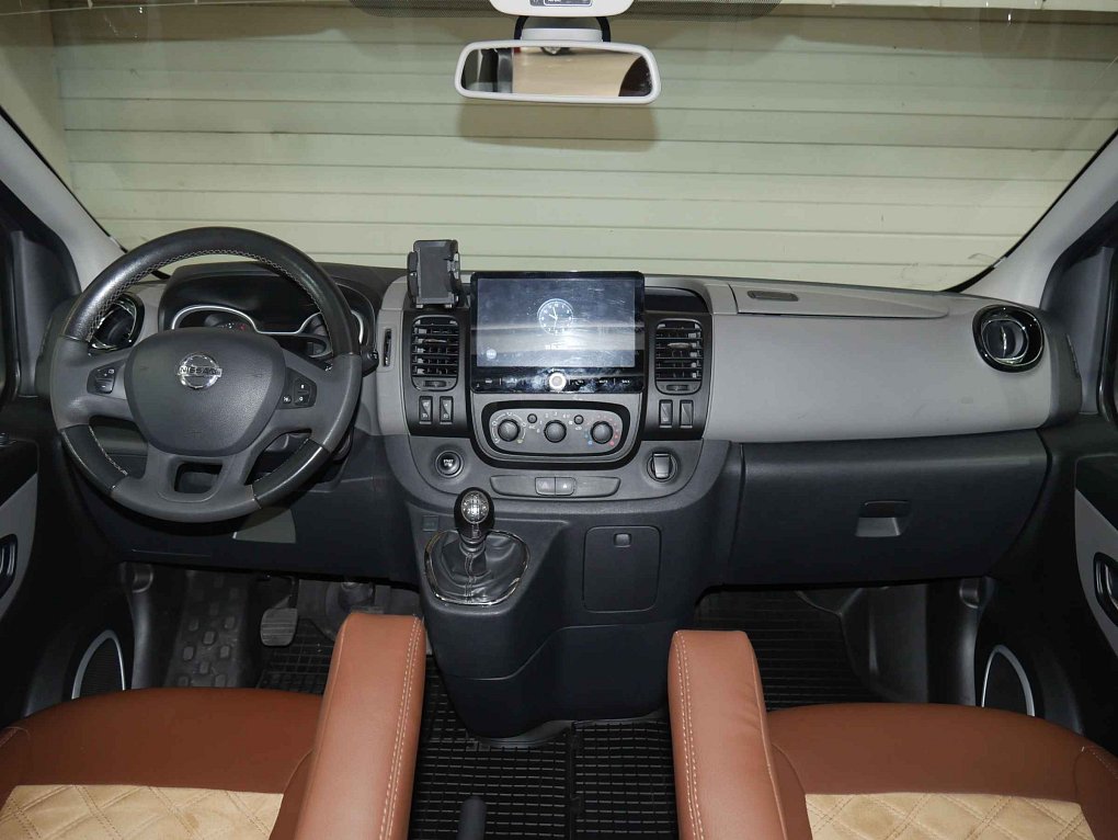 Nissan NV300 1.6dCi Premium 8míst
