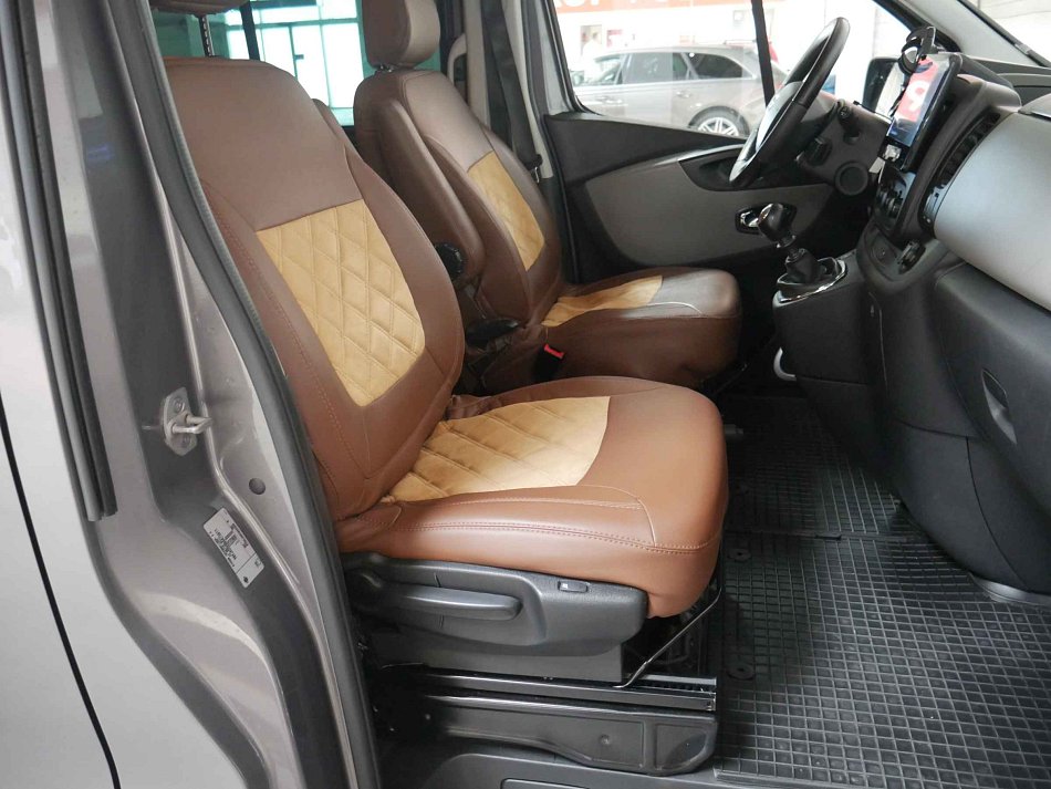 Nissan NV300 1.6dCi Premium 8míst