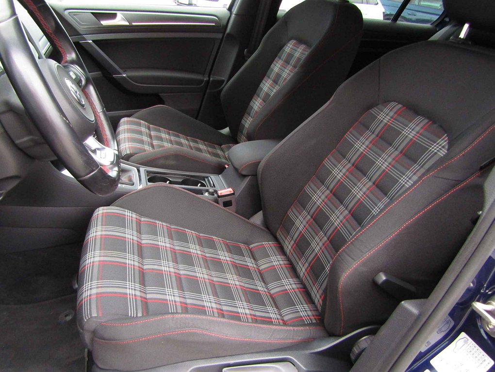 Volkswagen Golf 2.0 TSi GTi