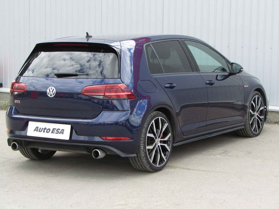 Volkswagen Golf 2.0 TSi GTi