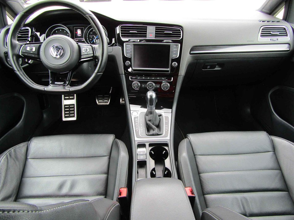 Volkswagen Golf 2.0TSi R 4x4