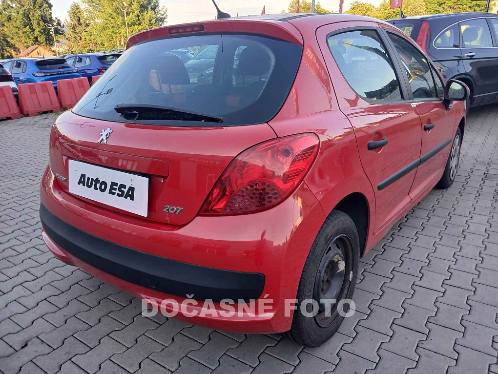 Peugeot 207 1.4i 