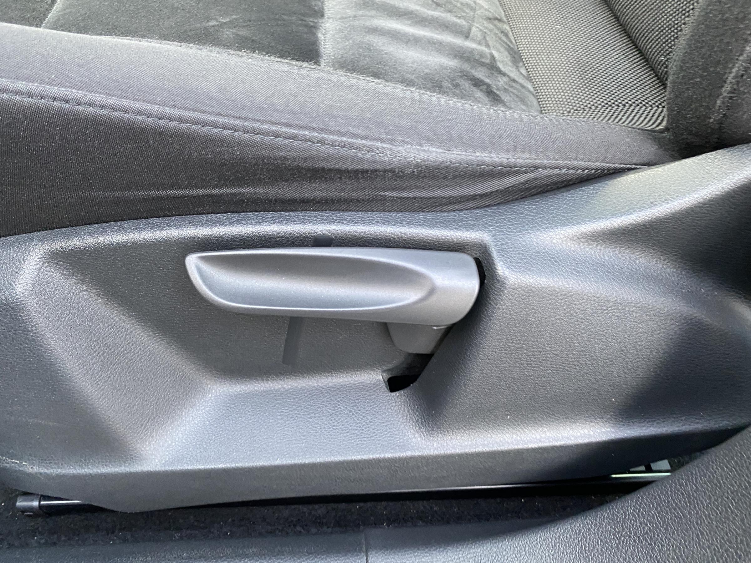 Volkswagen Tiguan, 2013 - pohled č. 14