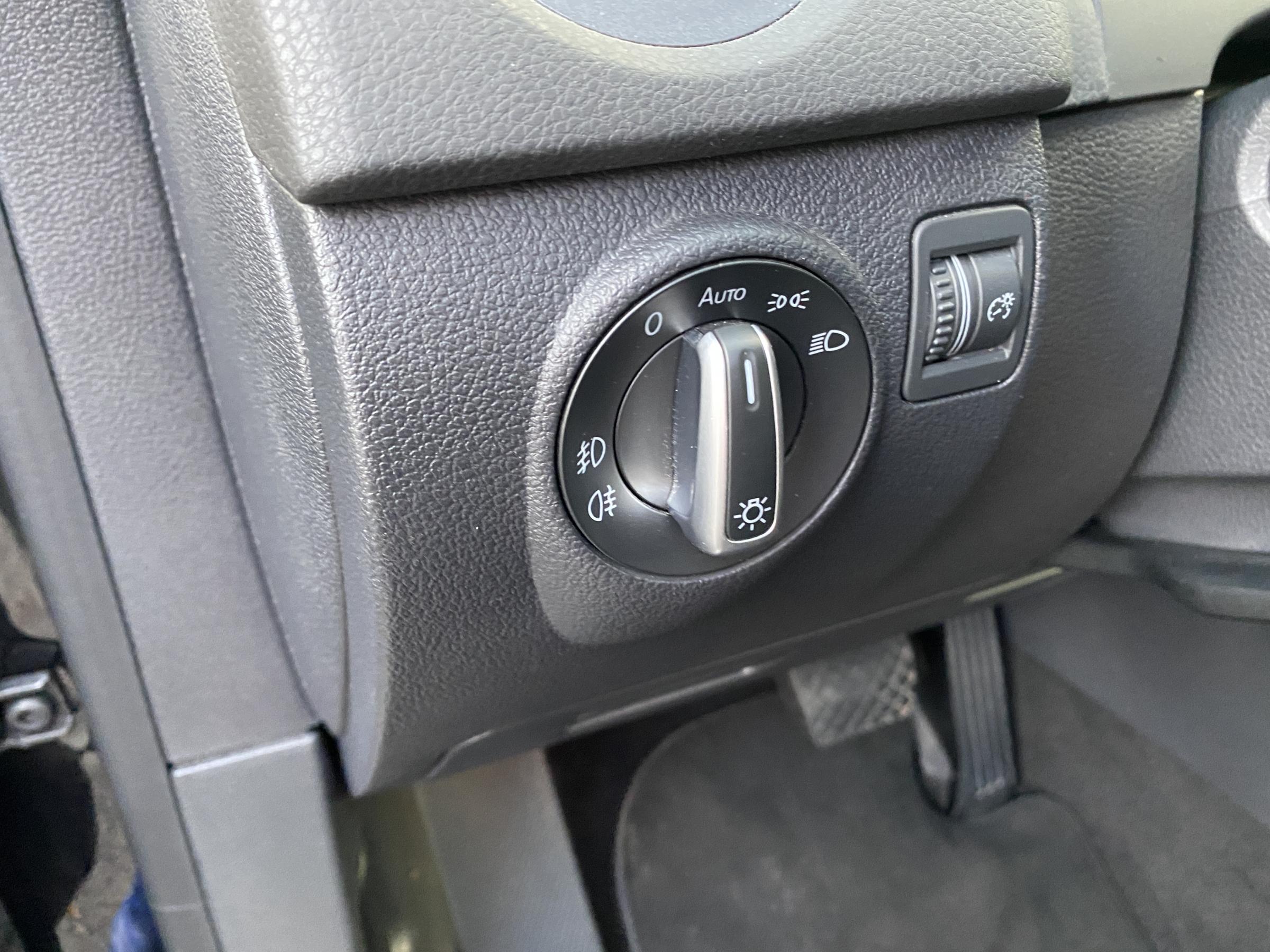 Volkswagen Tiguan, 2013 - pohled č. 15