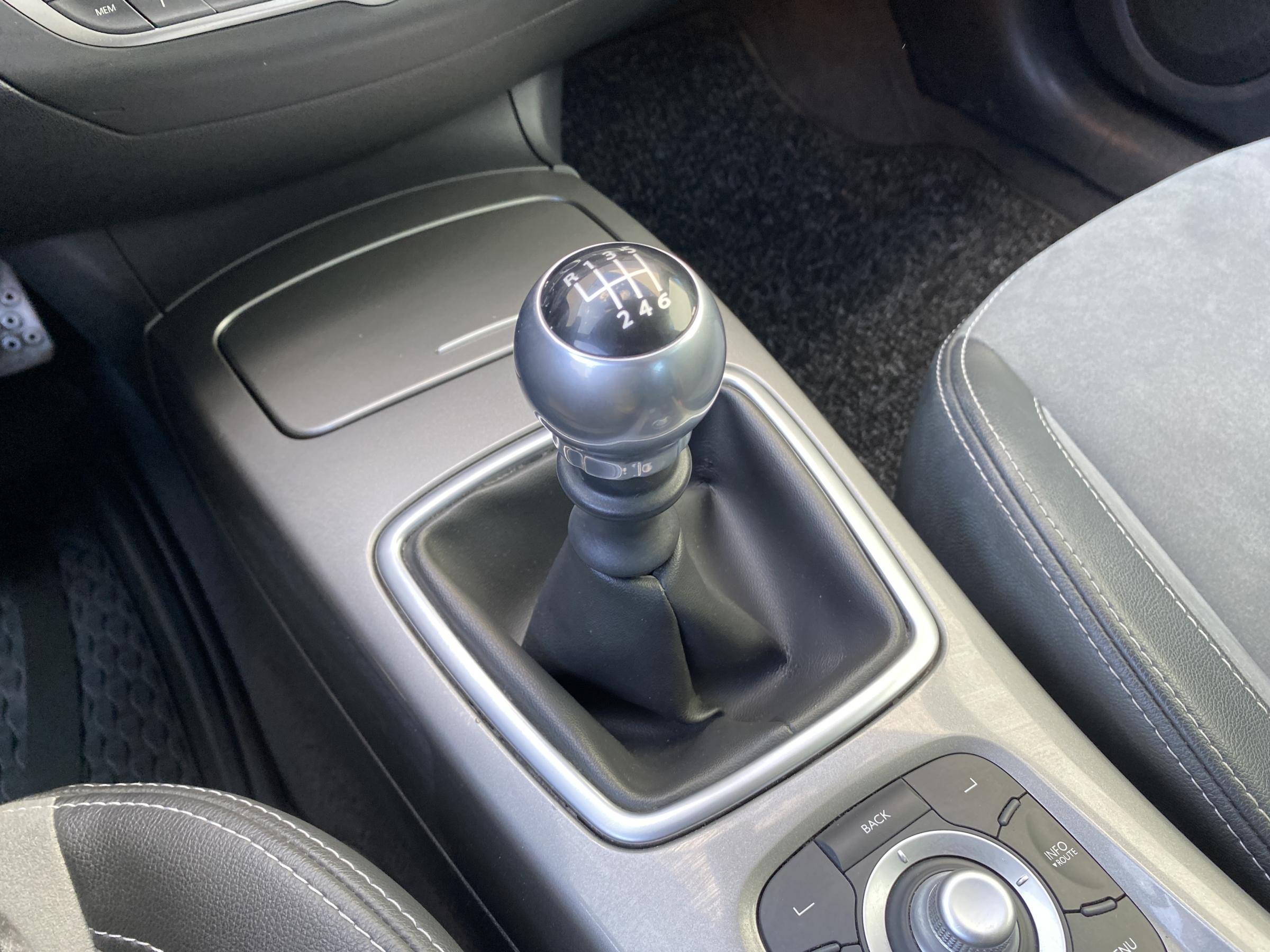 Renault Laguna, 2011 - pohled č. 16