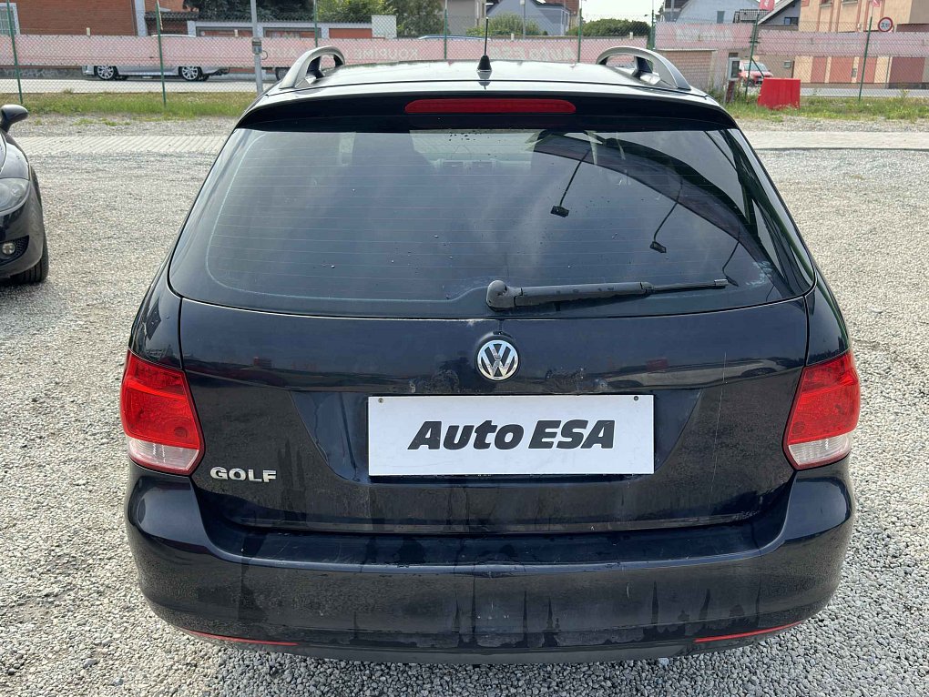 Volkswagen Golf 1.4 MPI 
