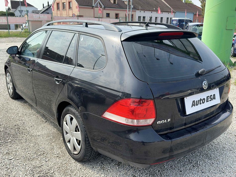 Volkswagen Golf 1.4 MPI 