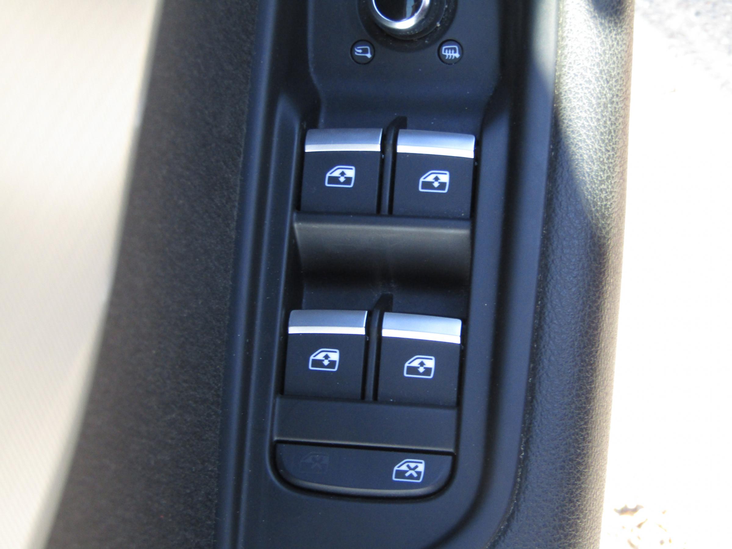 Audi A4, 2018 - pohled č. 11