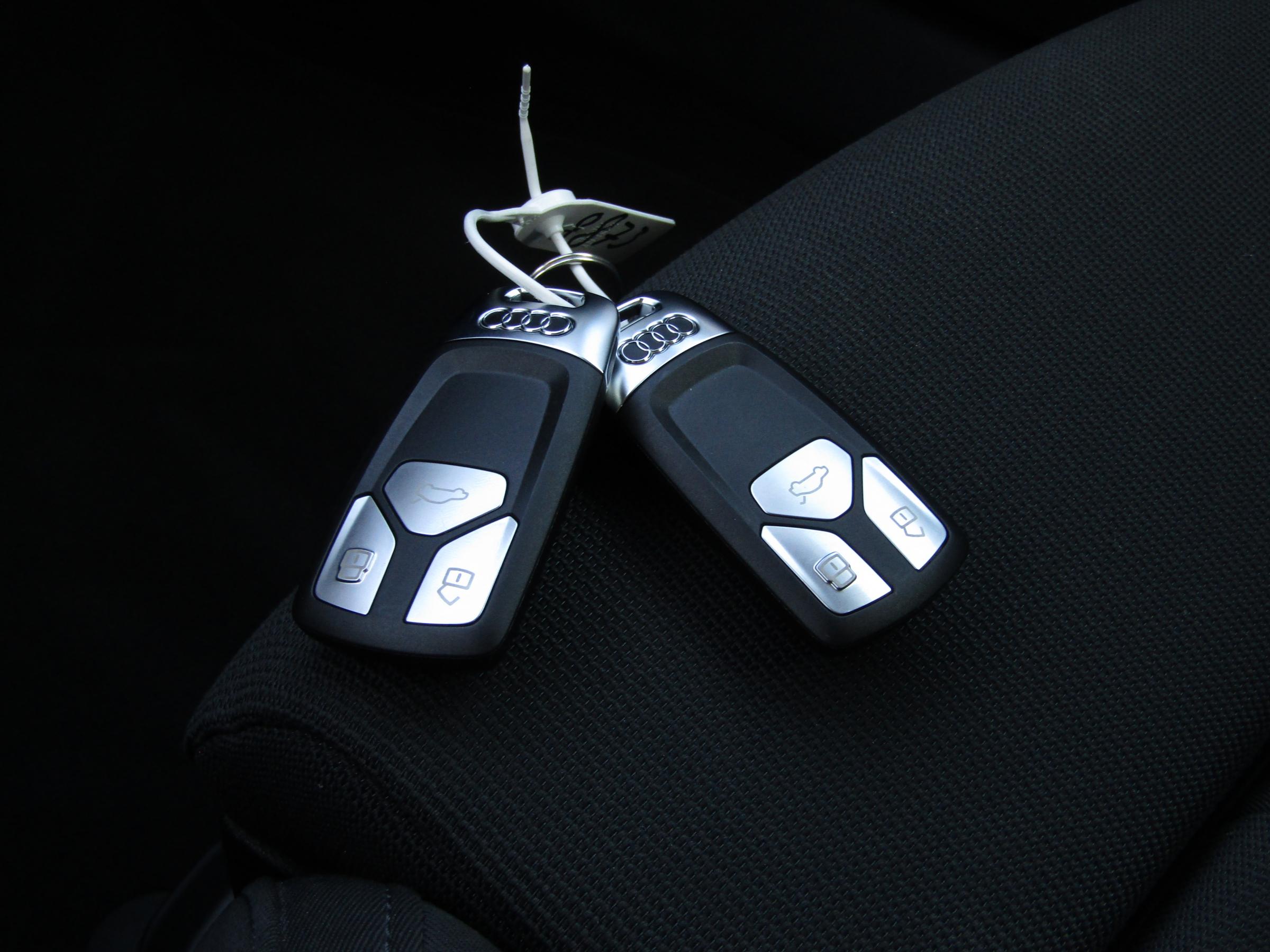 Audi A4, 2018 - pohled č. 18