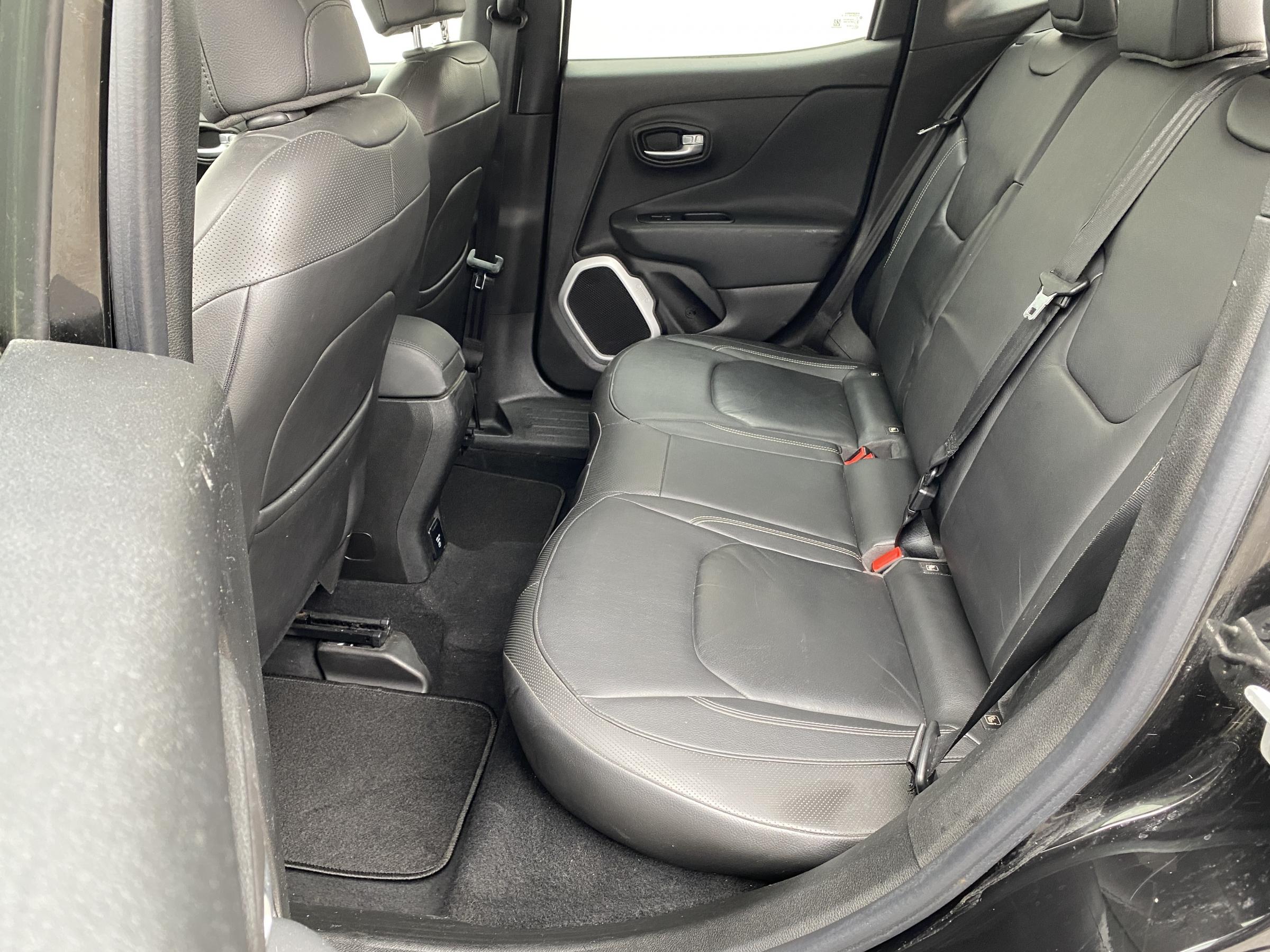 Jeep Renegade, 2015 - pohled č. 10